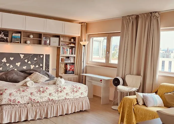 Panoramic Luxury Little Penthouse