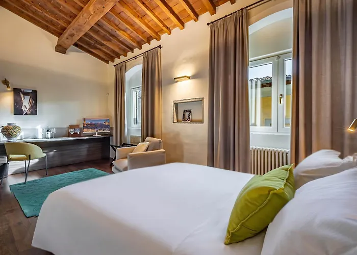 Le Torri By Dimora Collection - 18Th-Century Palazzo Suites In Florence - Adults Only