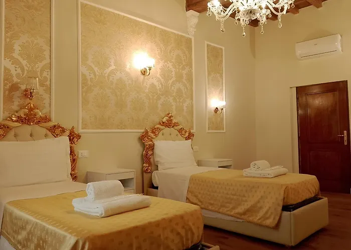 Katti House - Florence'S Center