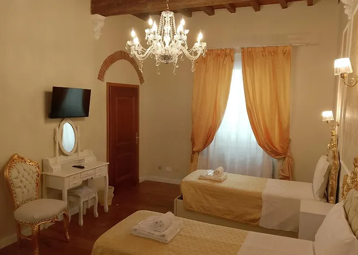 Katti House - Florence'S Center