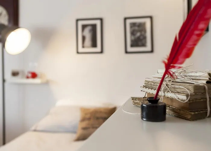 Central Pitti Studio Flat Florence