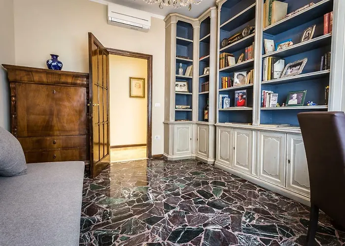 Ferrhouse Charm In Florence Two Lifts
