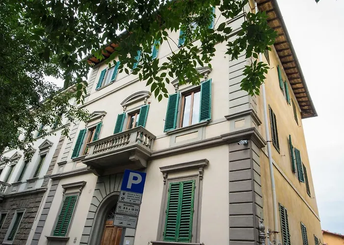 Pet friendly Florence Luxury House