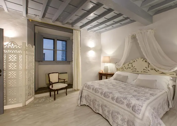 Elegant & Stylish Apartment City Center